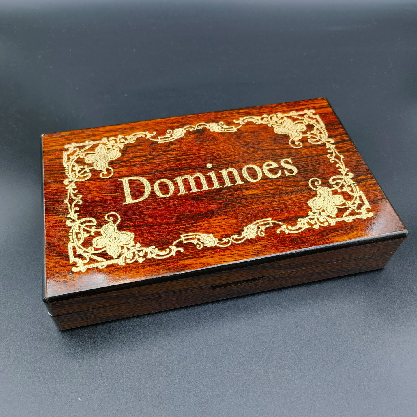 28-Piece Dominoes Set for Desktop Games Family Gatherings - Traditional Tile Game for Fun And Entertainment